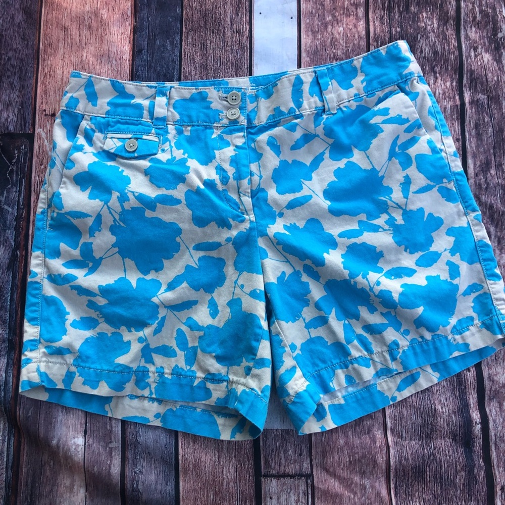 🌵 3/$10 Ann Taylor LOFT / khaki chino / floral print 6 shorts